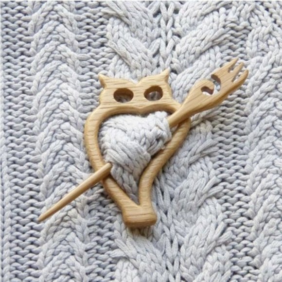 Handmade Wooden Shawl Blanket Pin - OWL shape - Picture 8 of 8